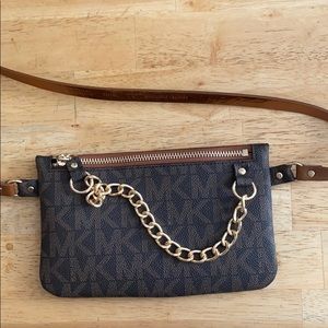 MICHAEL KORS FANNY PACK